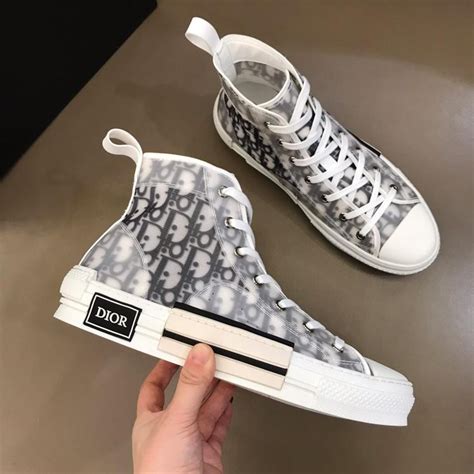 tenis dior mujer precio|Dior high top sneakers outfit.